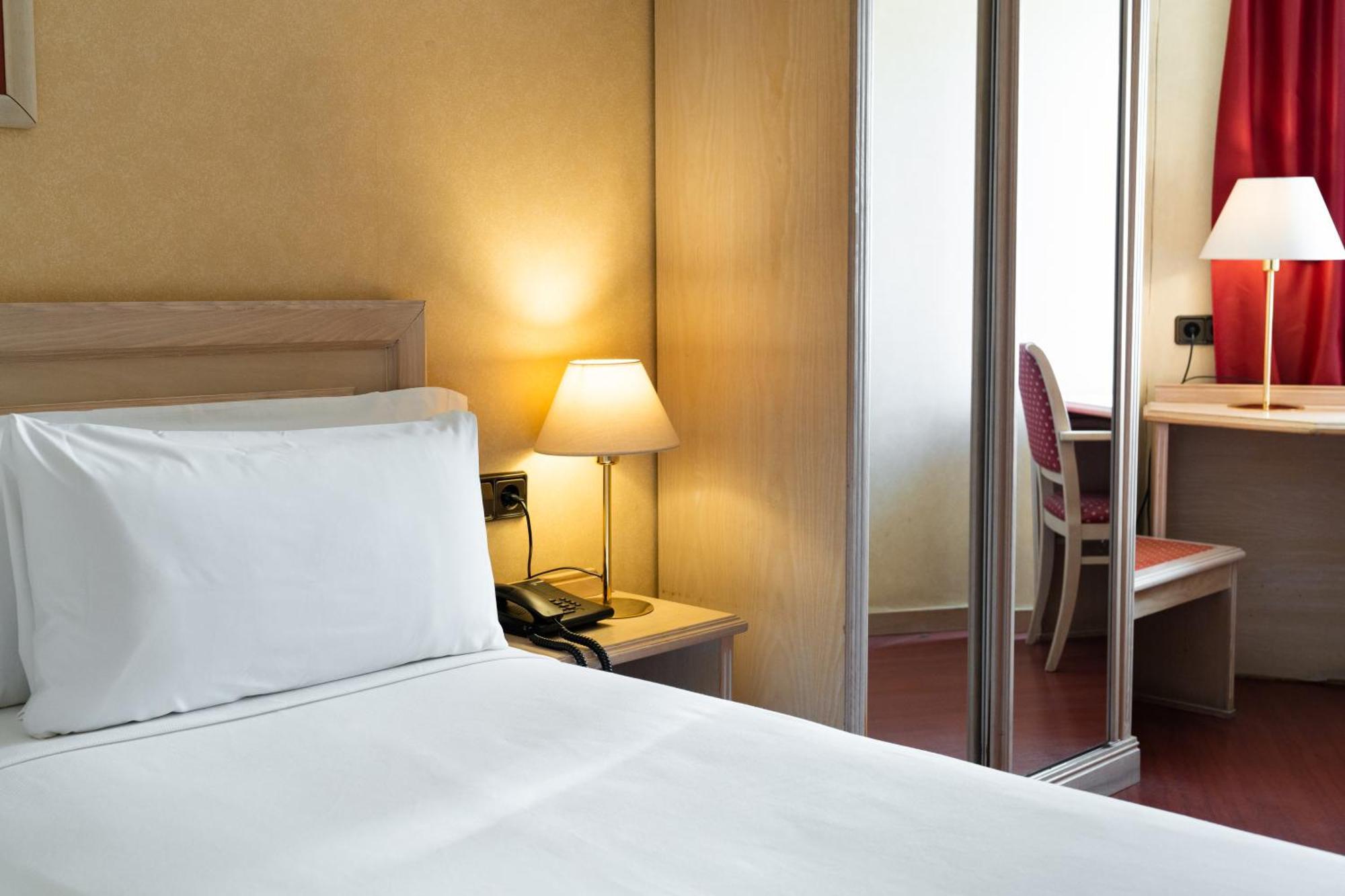 Sunotel Junior Barcelona Exterior foto